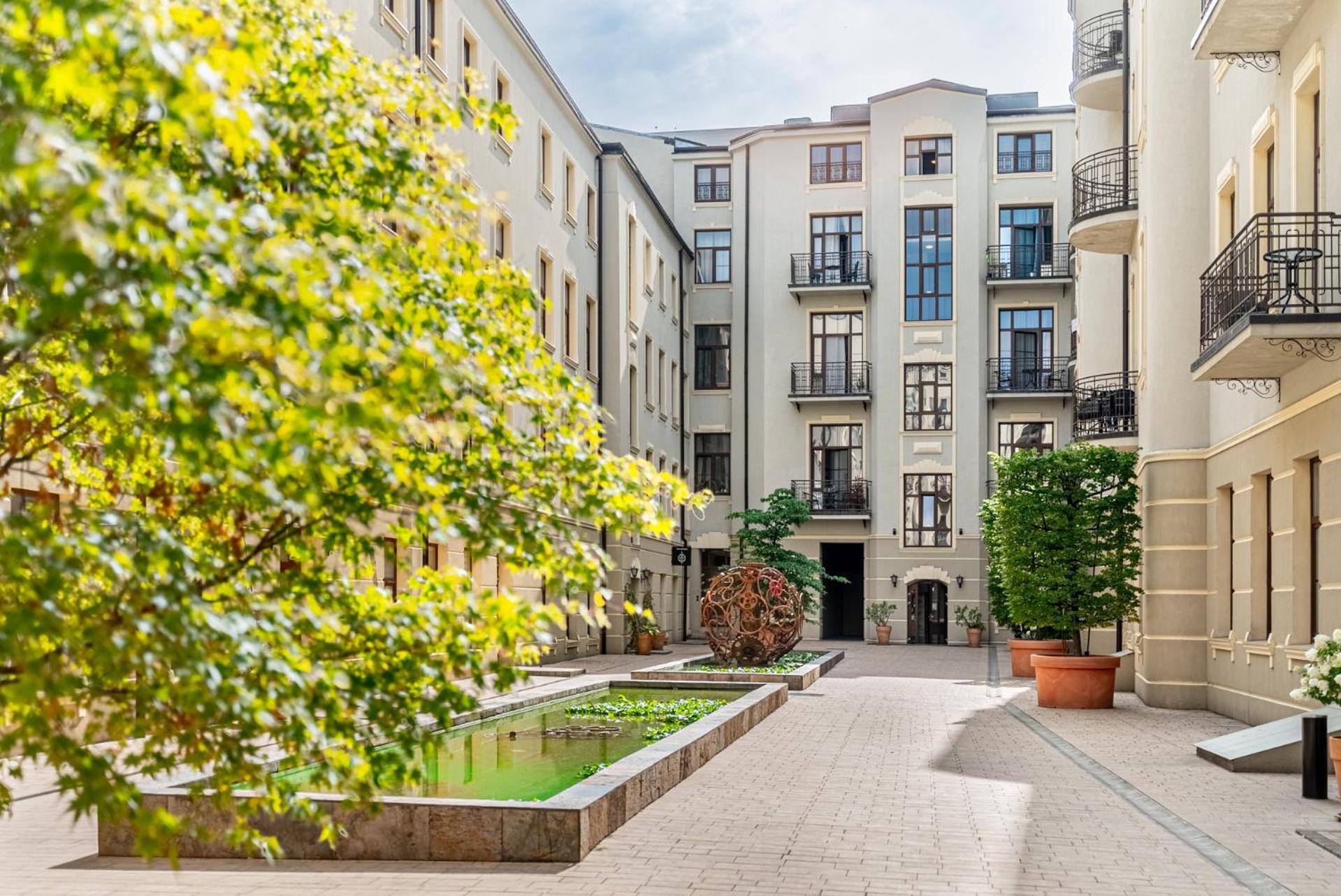 Gold City Point Piotrkowska 37 Lodz  Exterior photo